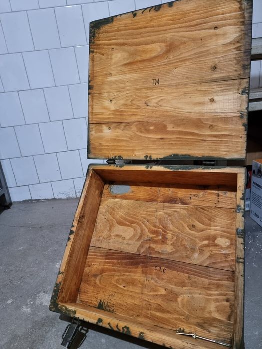 Lada army - cufăr army