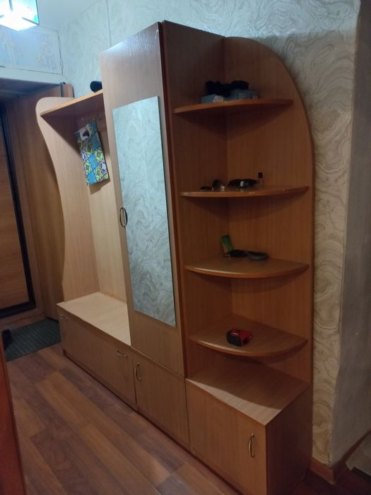 Продам   прихожу