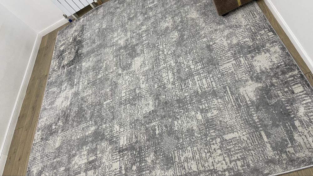 Продается      ковер.