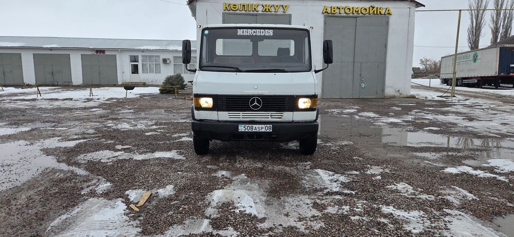 Mersedes 609 гугант