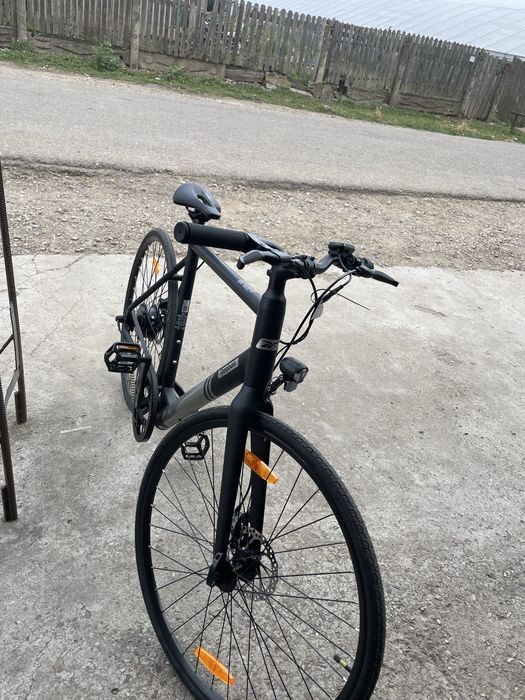 Vând bicicleta electrica Reebok