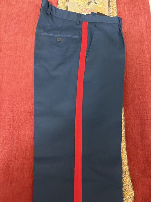 Брюки военные и галустук
