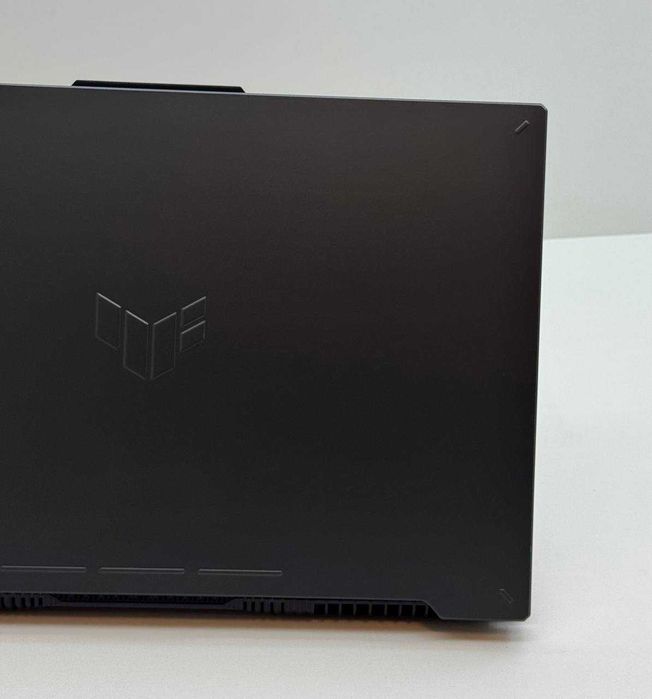 Asus TUF Gaming F17 — i9 13900H / DDR4 16GB / RTX 4060 8GB