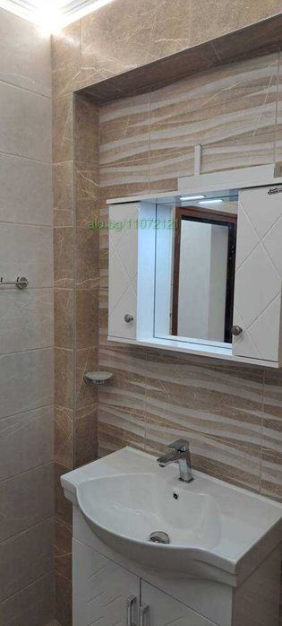 Дава се под наем Четиристаен апартамент в Бургас, Център - 100 кв.м за 698.19 € - Снимка #9