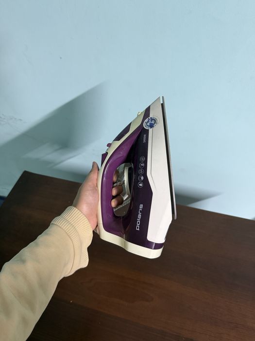 Утюг для глажки одежды