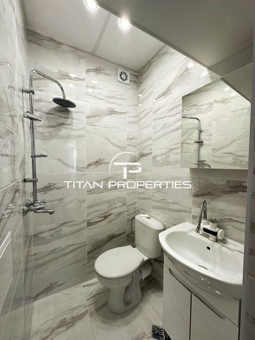 Дава се под наем Двустаен апартамент в Бургас, Център - 55 кв.м за 484.5 € - Снимка #4