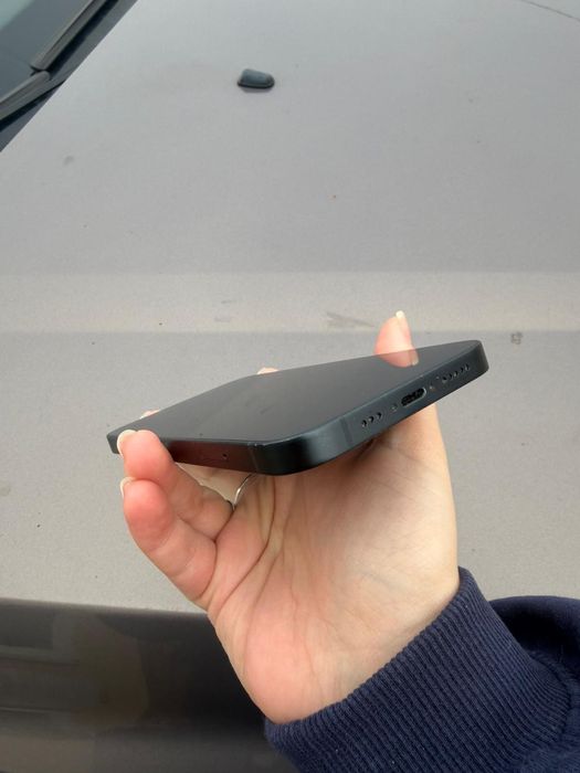 Vand Iphone 14 128gb