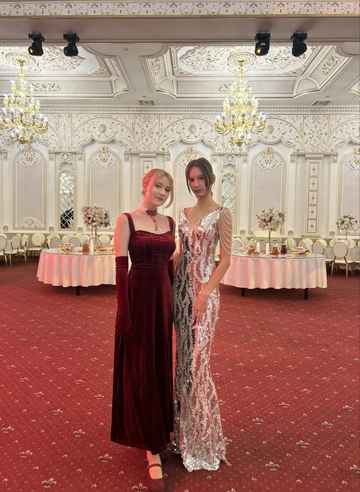 Вечернее красное платье на выпускной