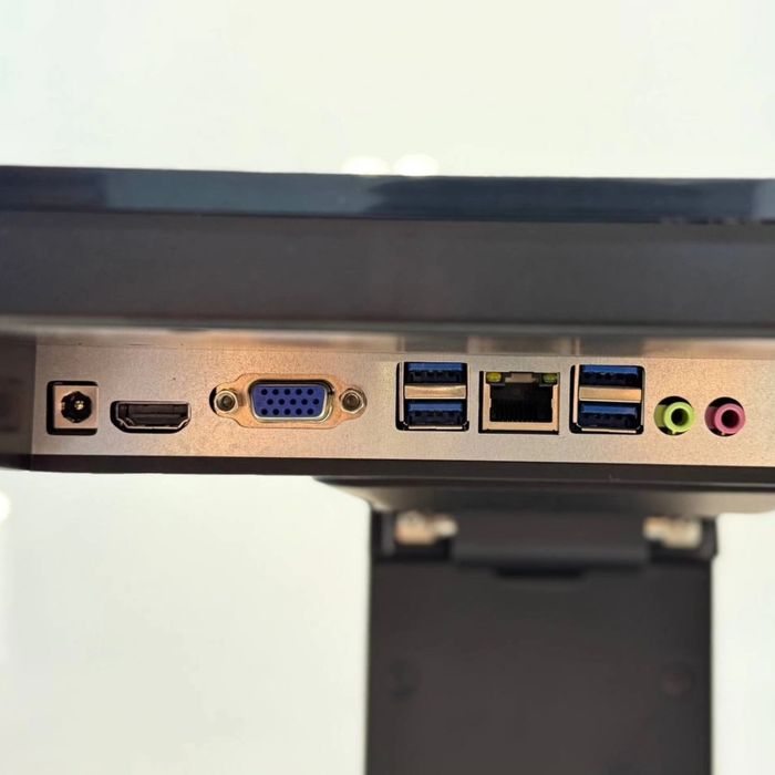 сенсорный монаблок для магазинов ресторан и кафе