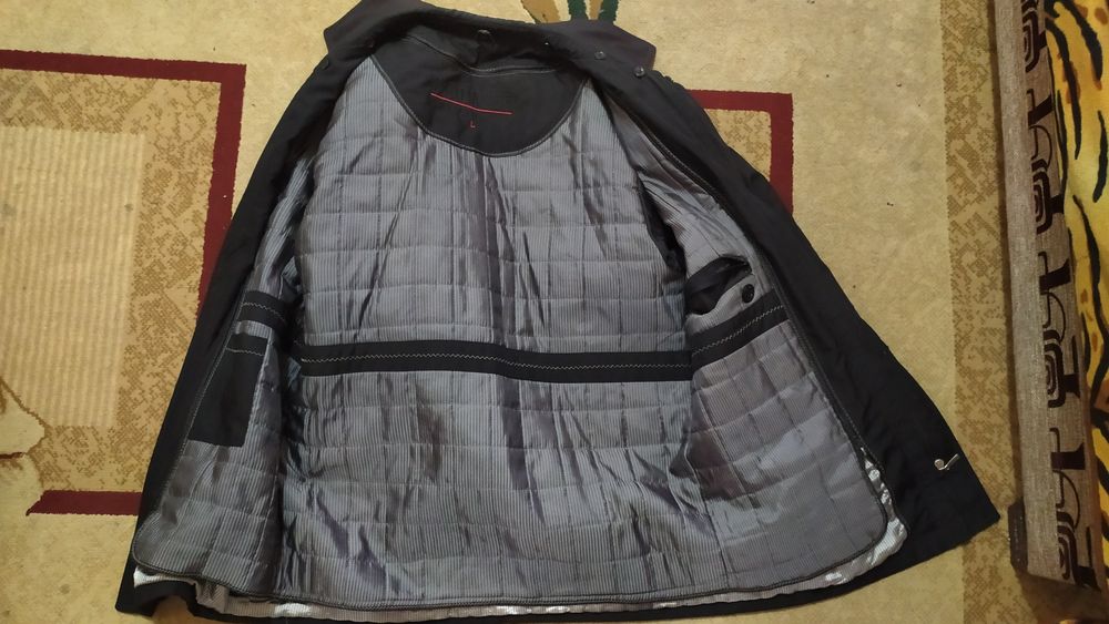 Продам три куртки мужские