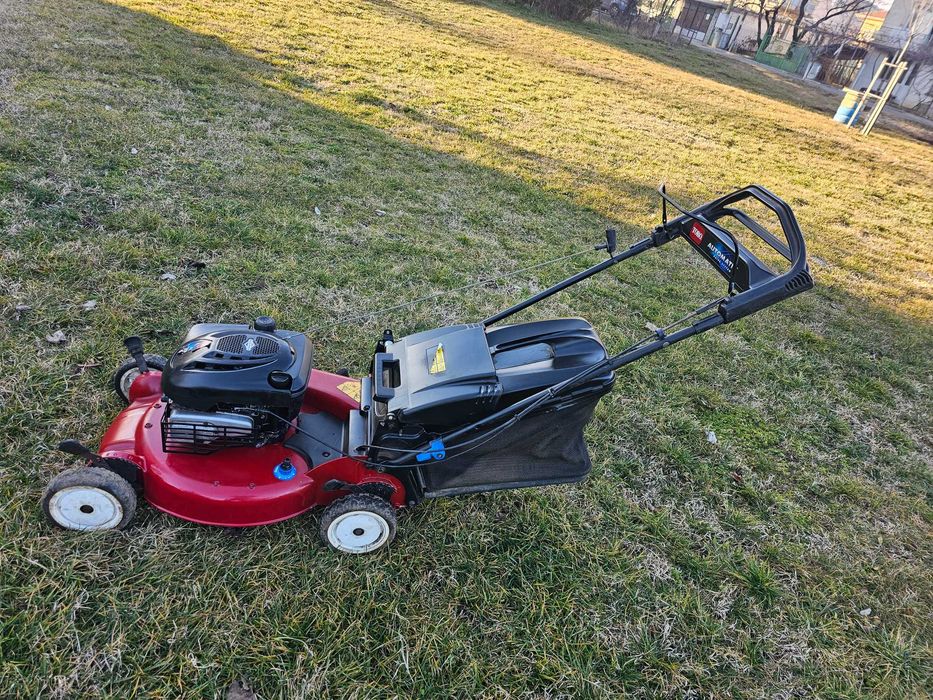 СамоХодна Косачка TORO 5,5.к.с./Мулчира. Перфектна.