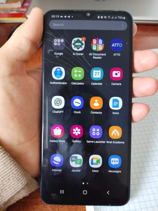 SamsungA12 pul zaril chotki ishlidi