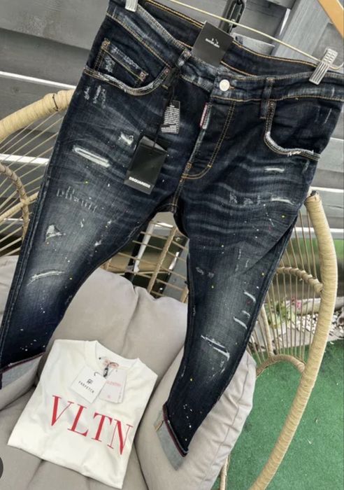 Vand blugi dsquared2 + tricou valentino