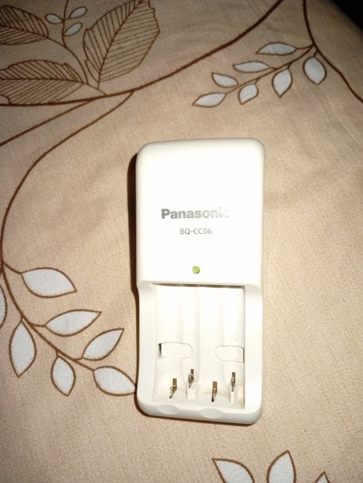 Vând încărcător duracell cef22gbl 3,Panasonic bq-cc06