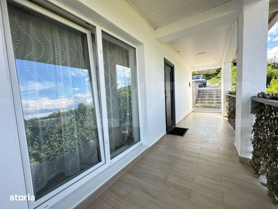 Casa individuala cu panorama asupra Devei si Muntilor Retezat – tere