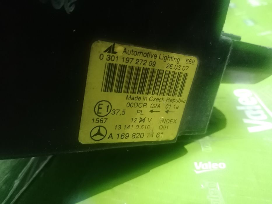 Фар Фарове за Мерцедес А-класа В169 / Mercedes A - Class W169 Xenon.