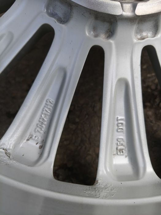 16" и 17" 1+1брой оригинални алуминиеви джанти за Ford.