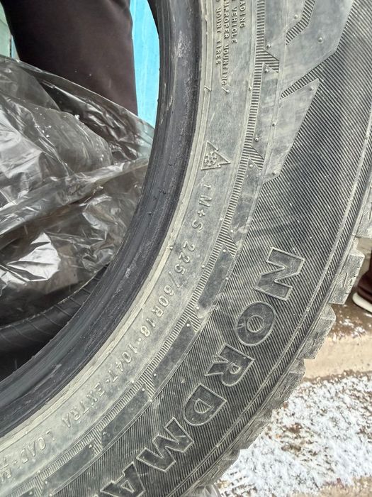 Продам зимние шины Nordman SUV,б.у. Размер 225/60/R18.