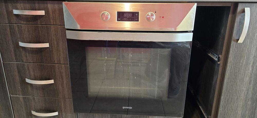 Фурна за вграждане Gorenje