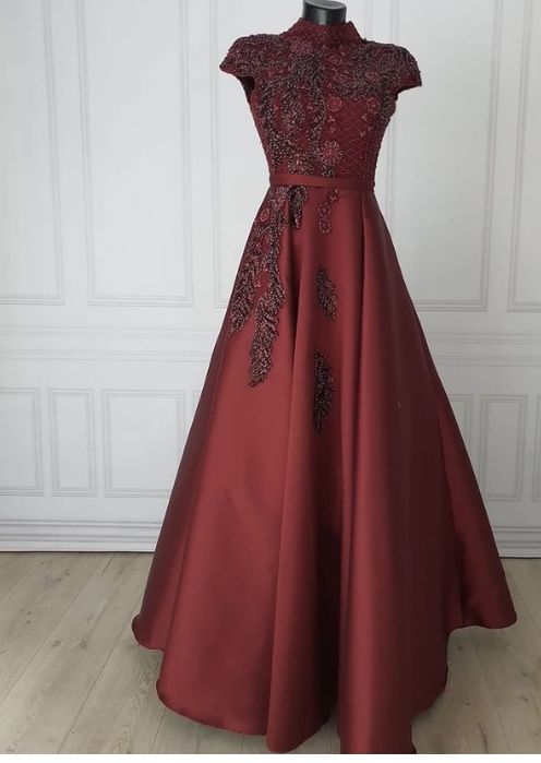 Продается платье шикарное