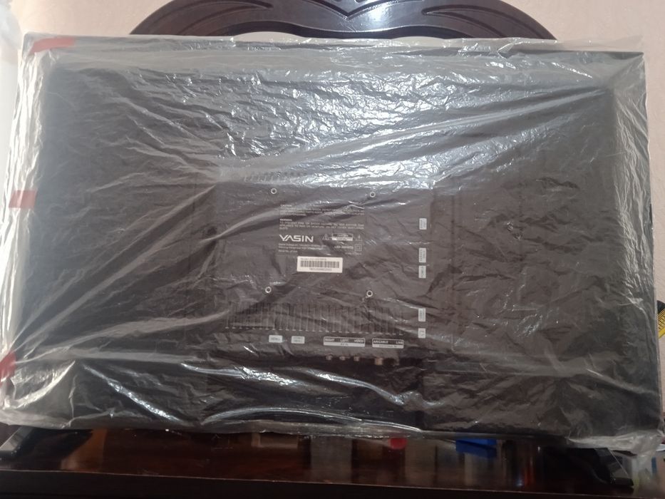 Televizor sotiladi Samsung firma 32 tali