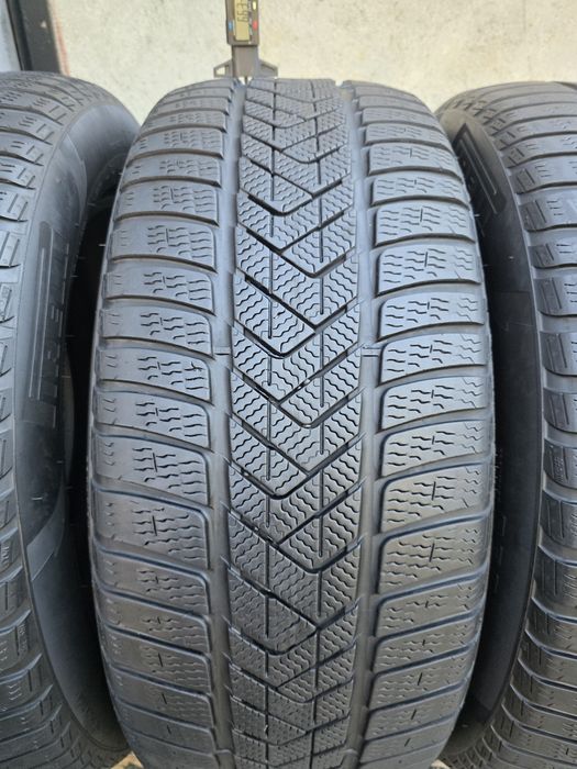 Vand  patru anvelope de iarna pirelli 265 50 19 dot 4524
