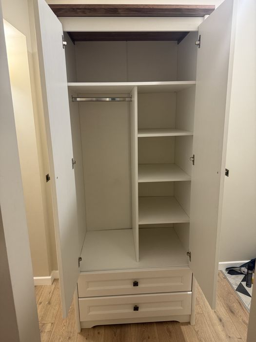 Продается шкаф в отличном состоянии