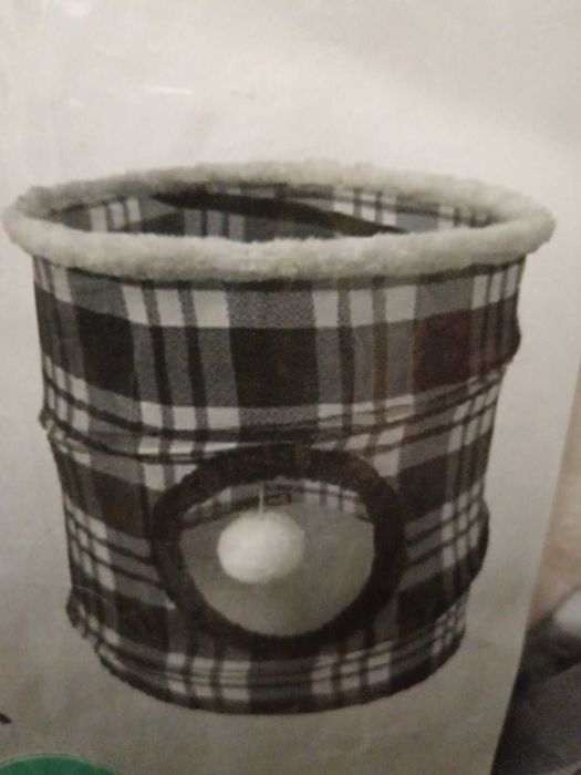 Нова Кошница за котки 3 в 1, сгъваема за игра и спане.