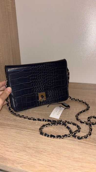 Geantă Gucci bleumarin crocodile