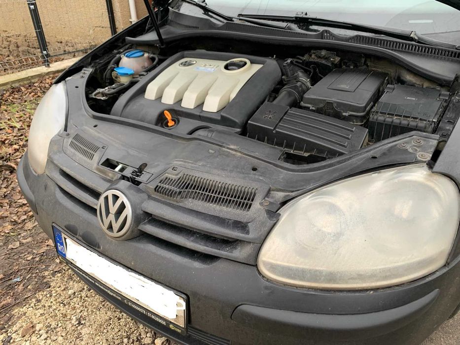 Piese din dezmembrari VW Golf 5 an 2005, motor 1.9 BKC - negru LC9Z
