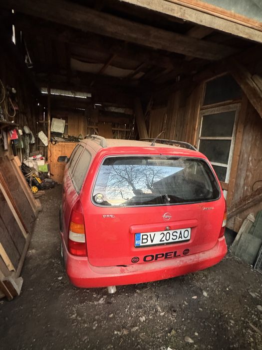 Vand urgent două autoturisme!