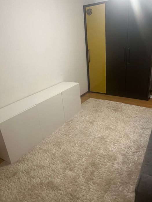 Închiriez  garsonieră