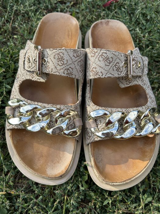 Дамски чехли GUESS