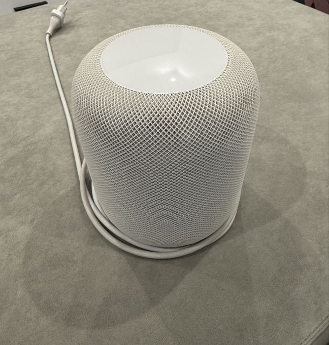 Умная колонка Apple Homepod gen1