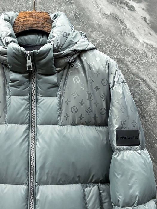 Geaca Louis Vuitton , calitate premium , pe stoc , M