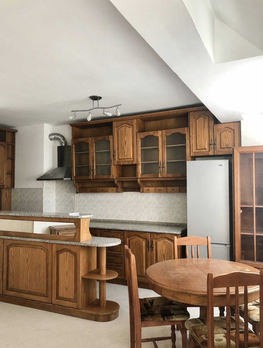 Дава се под наем Двустаен апартамент в Пловдив, Кършияка - 60 кв.м за 300 € - Снимка #1