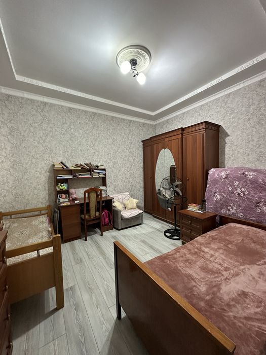 Сергелинский р-н Фуркат махалля 1.2соток 4комнат ор. Куйлюк 1 корзинка