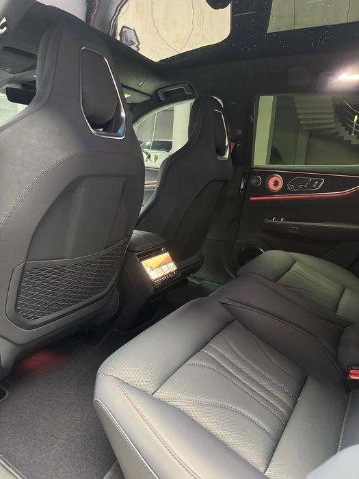 Продается новый Zeekr 001 Ultra Plus