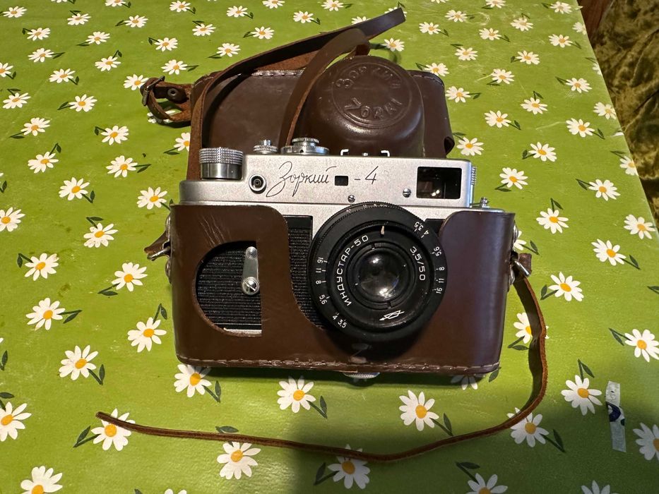 Автентични Зоркий 4 и Смена 8M