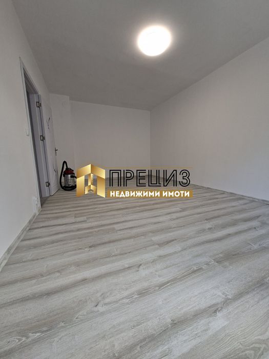 Продажба 3-стаен гр. Шумен - Тракия 79m²