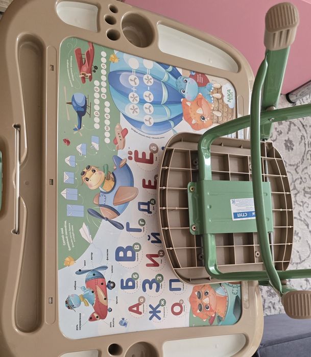 Столик со стульчиком