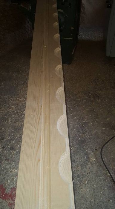 Pazie (Bazie),Lambriu