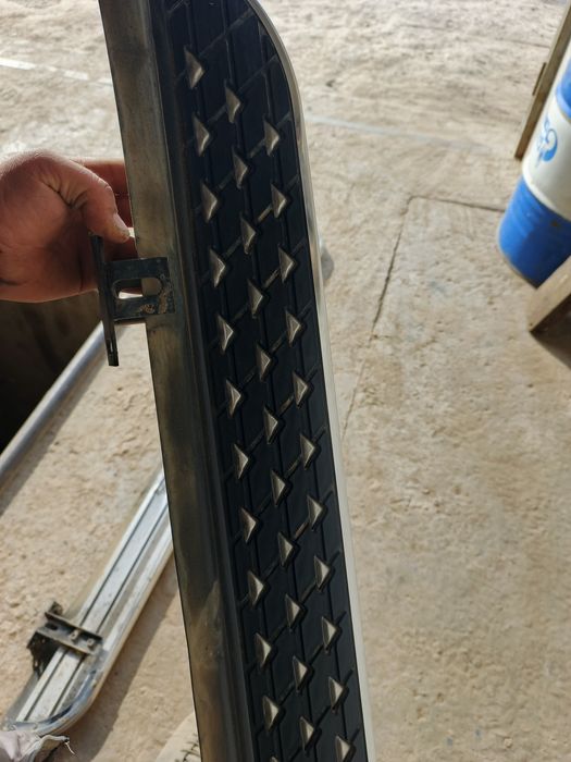 Автомобиль парог