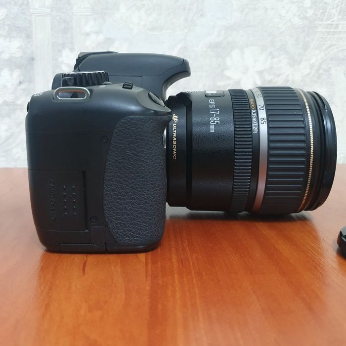 Цифровой фотоаппарат Canon EOS 550D