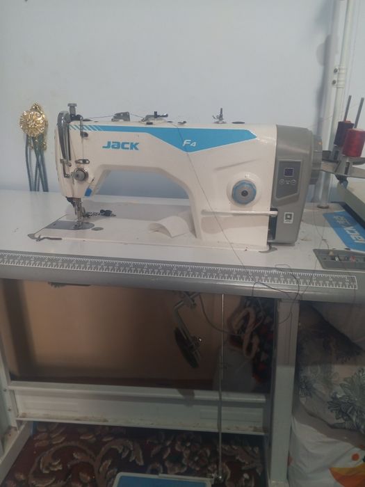 Тикув машиналари сотилади