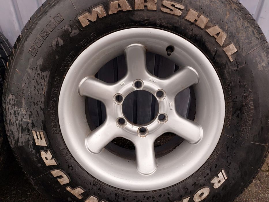 Jante Borbet 255 70 15 Isuzu Toyota Nissan Navara 6x139,7