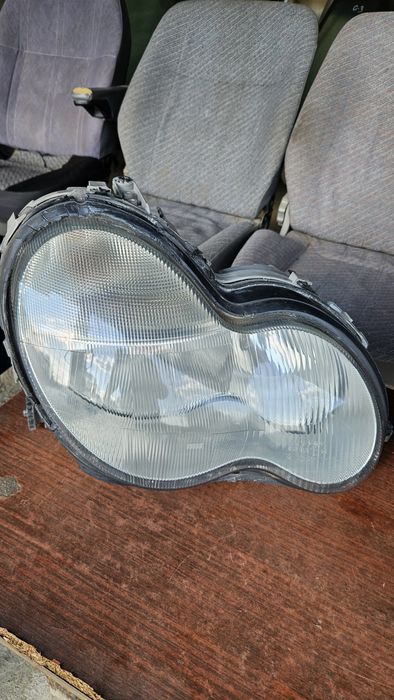 Фарове за Mercedes C class W 203