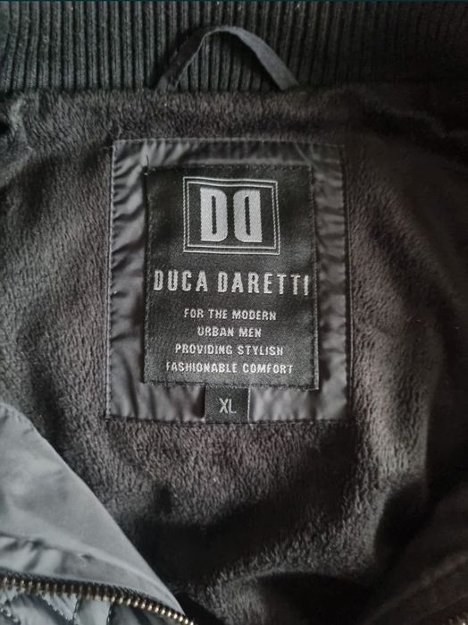 Продам куртку мужскую.