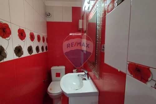 Продава се Тристаен апартамент в София, Център - 88 кв.м за 9 €/кв.м - Снимка #5