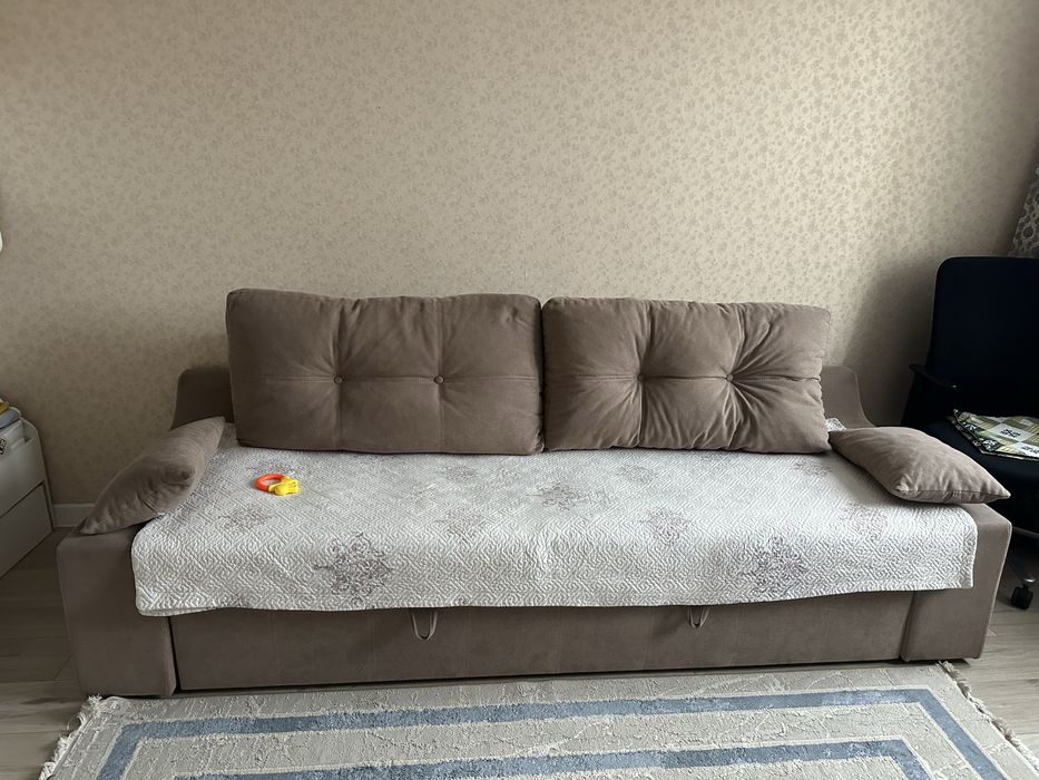 Продам диван, раскладывается